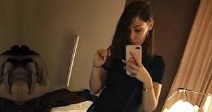 Medel'in eşi Cristina Morales - Görsel 9