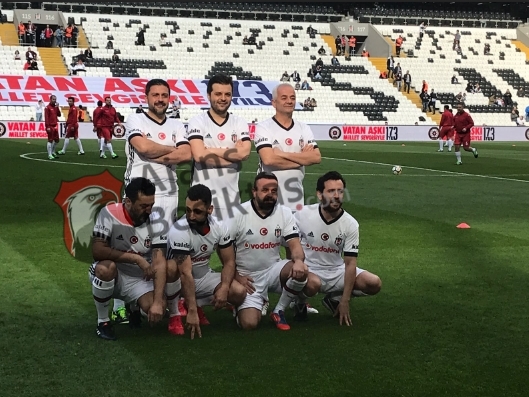 Vodafone Park’ta oynanacak gösteri maçı öncesi çok özel görüntüler - Görsel 1