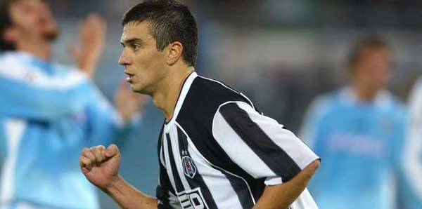 Beşiktaş formasıyla ilk maçında gol atan forvetler - Görsel 2