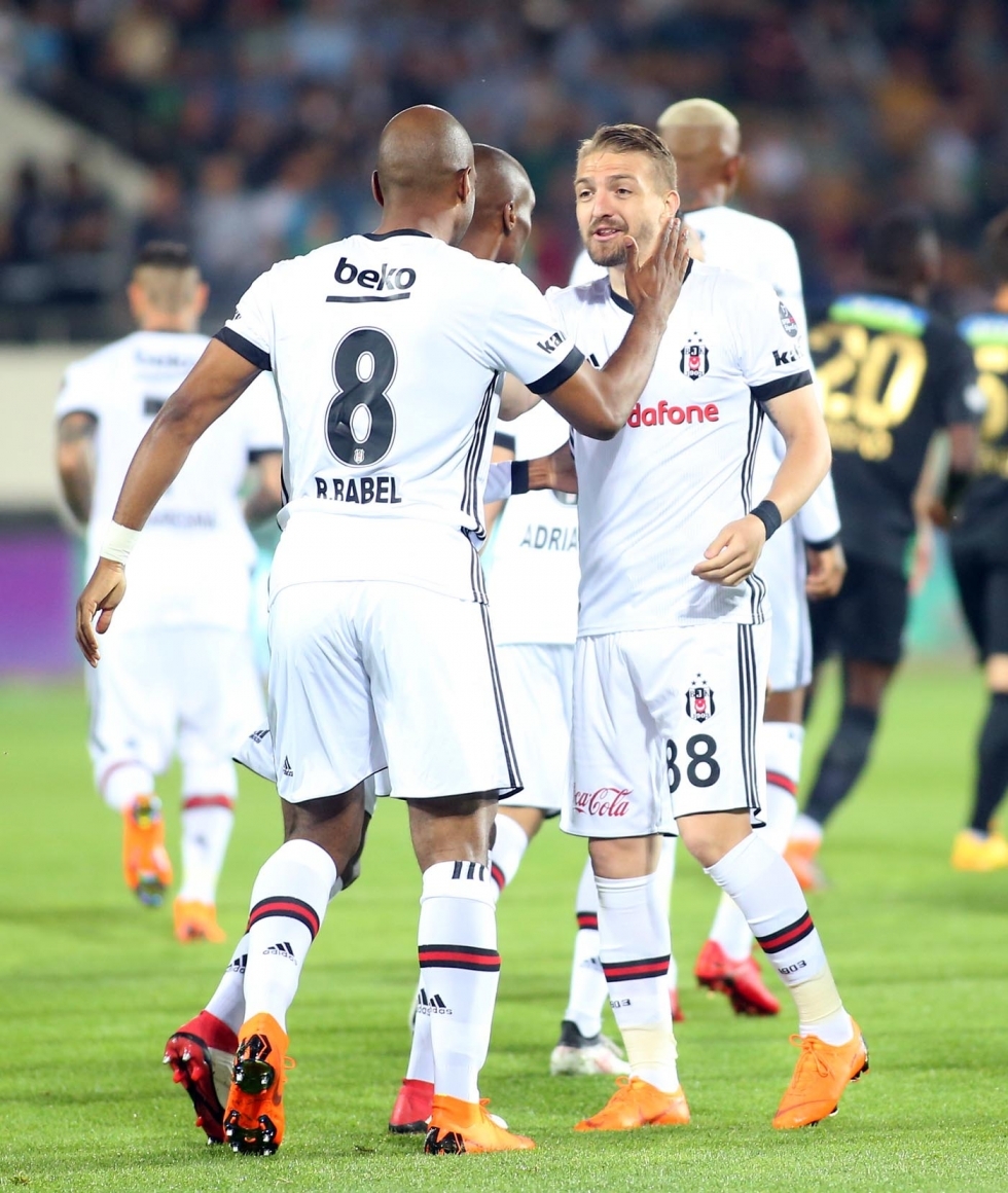 Akhisarspor - Beşiktaş karşılaşmasından kareler - Görsel 15