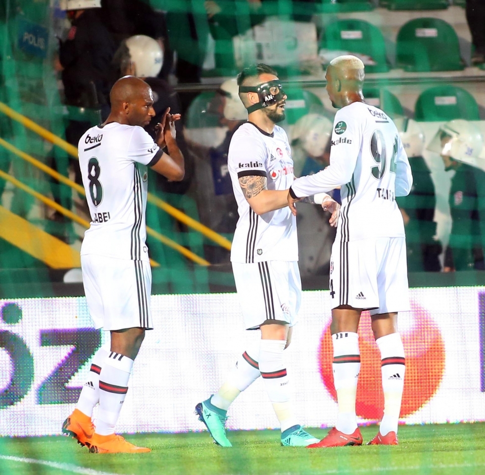 Akhisarspor - Beşiktaş karşılaşmasından kareler - Görsel 17