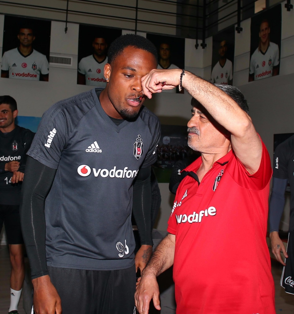 Cyle Larin'in doğum günü kutlandı! - Görsel 8