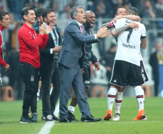 Golünü attı, Güneş'e koştu! İşte kare kare Quaresma'nın gol sevinci - Görsel 5