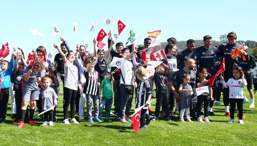 Beşiktaş antrenmanında 23 Nisan coşkusu - Görsel 4