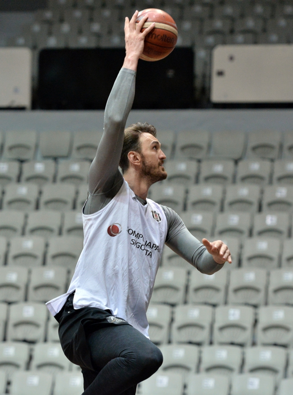 Beşiktaş Sompo Japan'ın Pınar Karşıyaka maçı hazırlıkları sürüyor! İşte antrenmandan kareler - Görsel 15