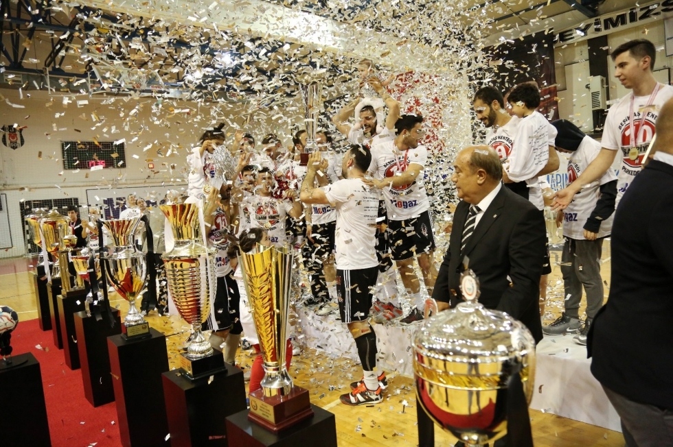 Beşiktaş Mogaz'ın kupa töreninden kareler - Görsel 10