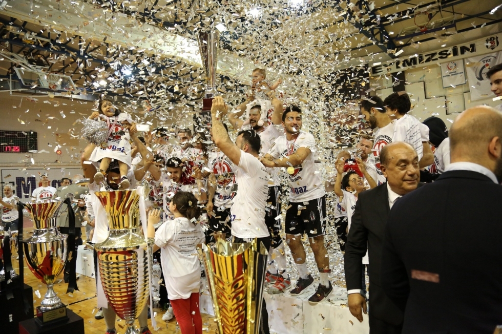 Beşiktaş Mogaz'ın kupa töreninden kareler - Görsel 11