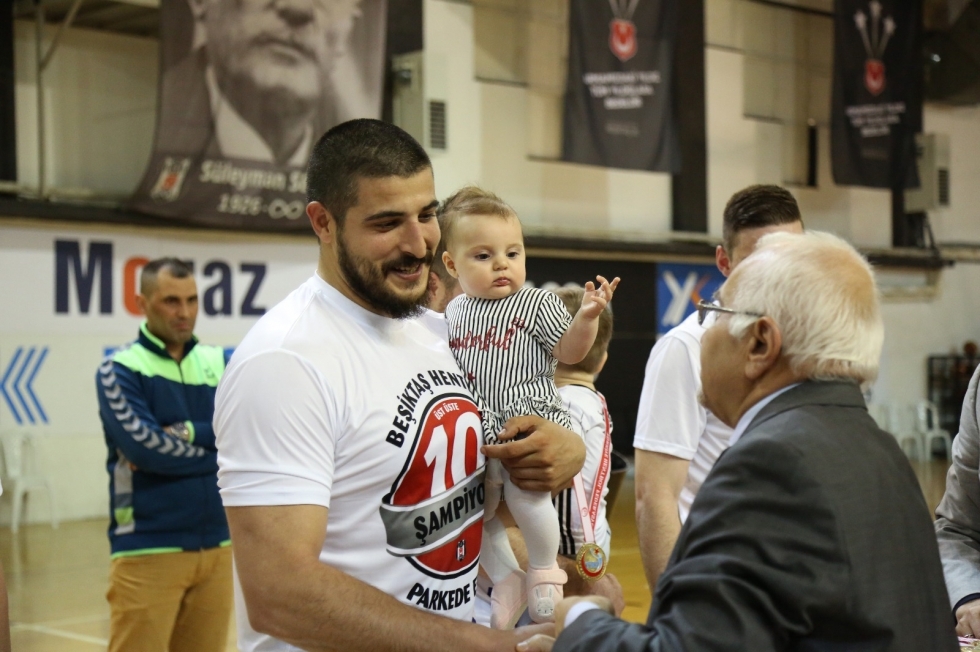 Beşiktaş Mogaz'ın kupa töreninden kareler - Görsel 3