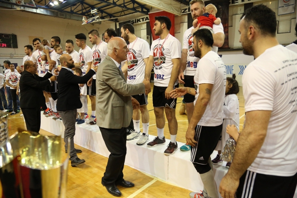 Beşiktaş Mogaz'ın kupa töreninden kareler - Görsel 4