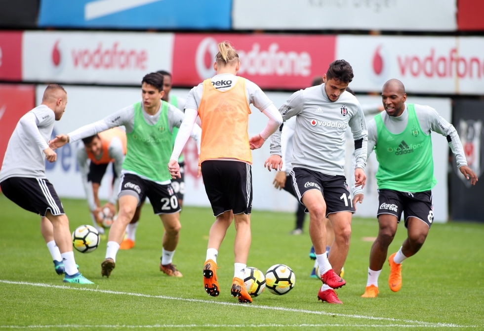 Beşiktaş'ın sabah antrenmanından kareler - Görsel 5