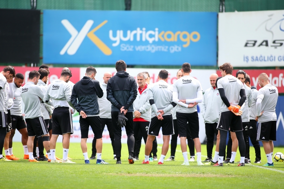 Beşiktaş'ın sabah antrenmanından kareler - Görsel 9