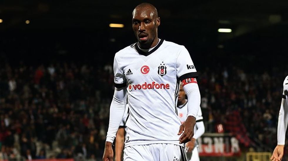 Beşiktaş’la sözleşme yenilemeyeceği konuşulan Atiba Hutchinson! 5 koca yıl, 2 kupa, 3 çocuk - Görsel 8