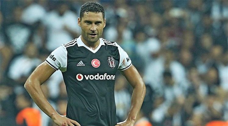 O bir stoper, o bir görev adamı, o bir Sırp Tankı. O... Dusko Tosic  - Görsel 2