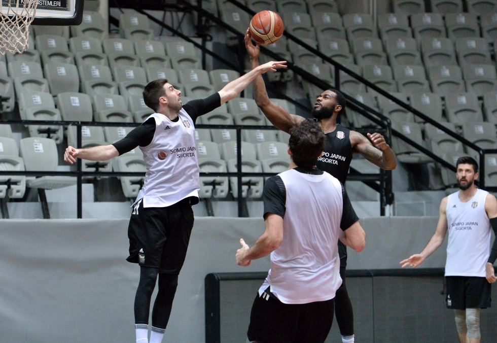 Beşiktaş Sompo Japan antrenmanından kareler - Görsel 6