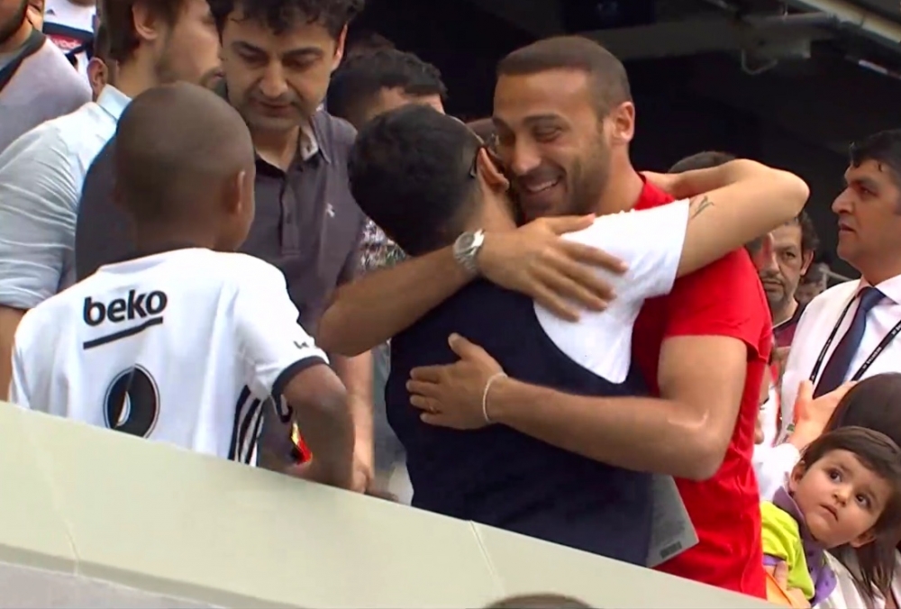 Tosun Paşa Vodafone Park'ta! - Görsel 1