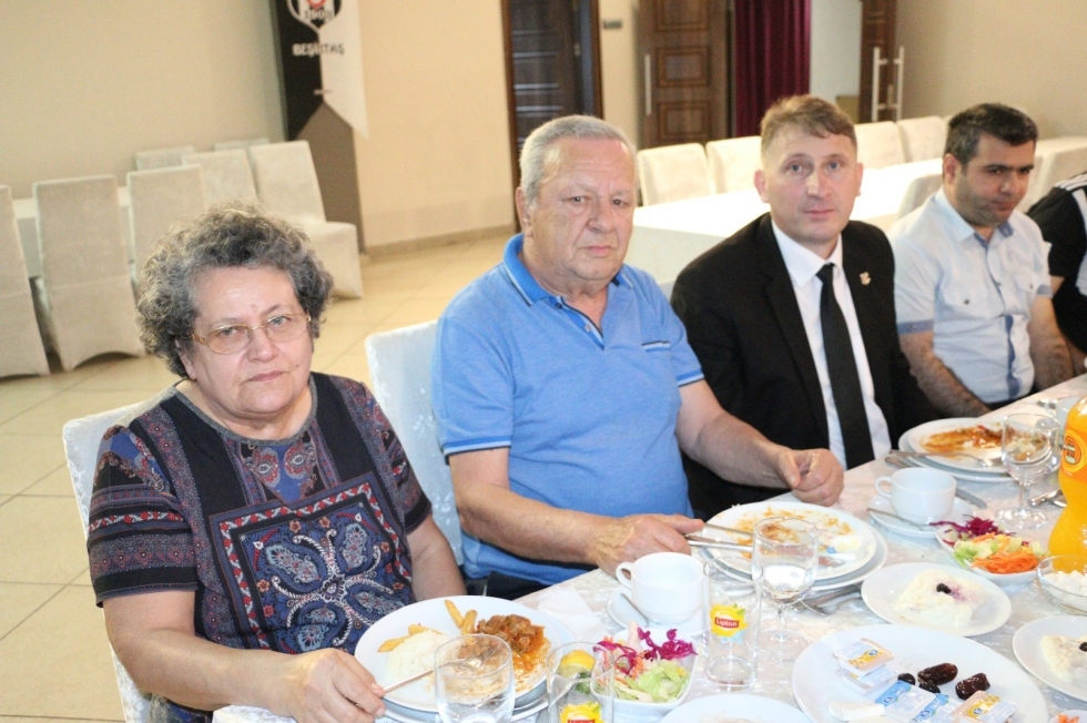 Kdz. Ereğli Beşiktaş Taraftarları Derneği’nden iftar yemeği - Görsel 1