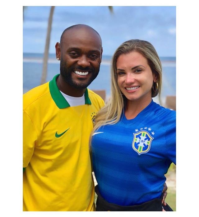 Vagner Love ve eşinin “ikinci balayı” görünümlü tatili ❤ - Görsel 4