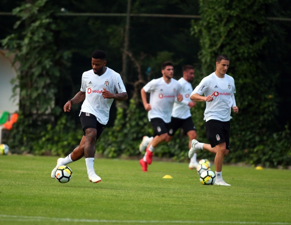 Beşiktaş yeni sezon hazırlıklarına başladı! İşte antrenmandan kareler... - Görsel 3