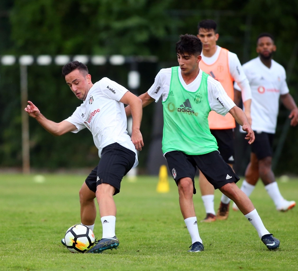 Beşiktaş yeni sezon hazırlıklarına başladı! İşte antrenmandan kareler... - Görsel 7