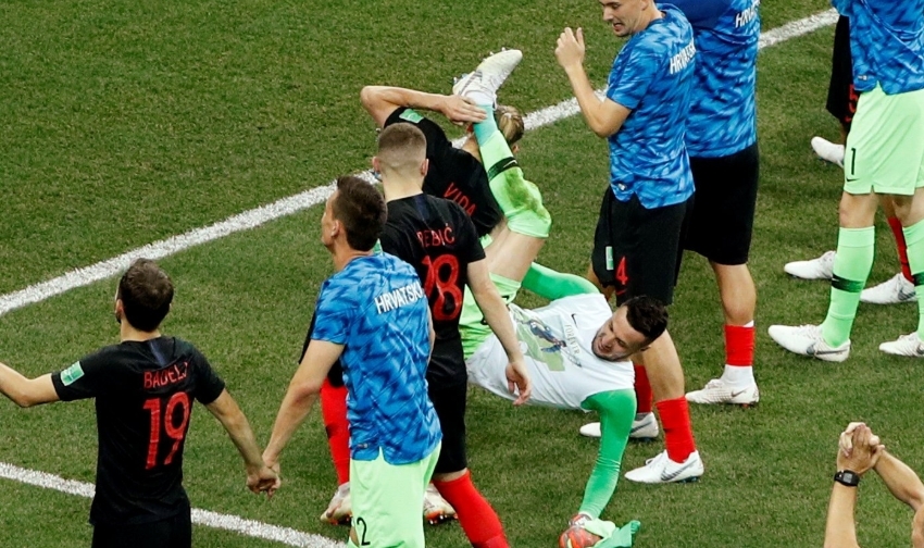 Domagoj Vida Subasic'i yere düşürdü - Görsel 3