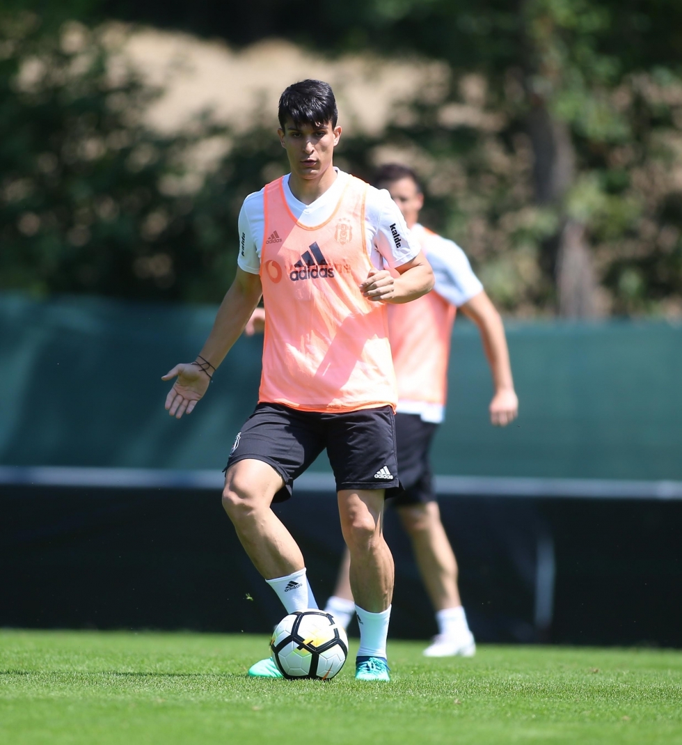 Beşiktaş'ın sabah antrenmanından kareler - Görsel 5