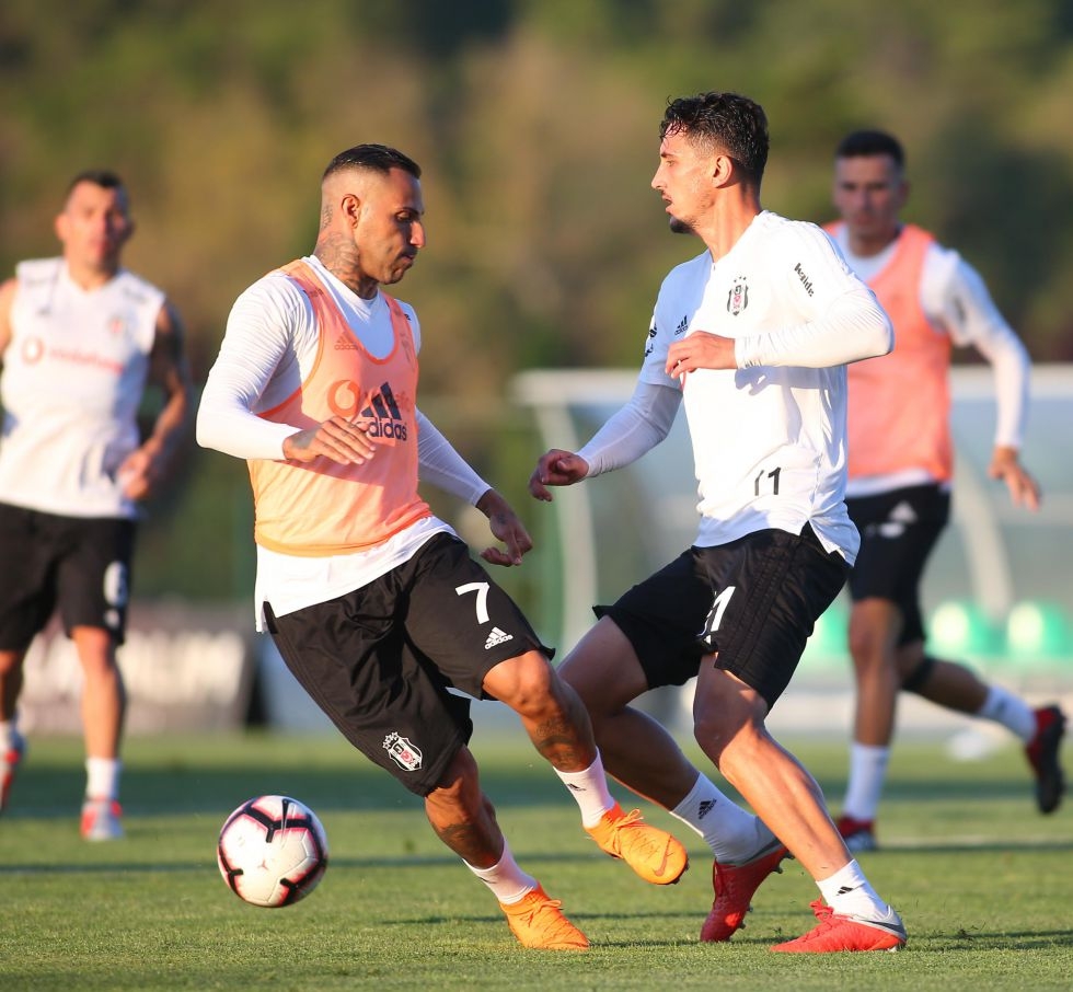 Takımda keyifler yerinde! İşte antrenmandan kareler - Görsel 14