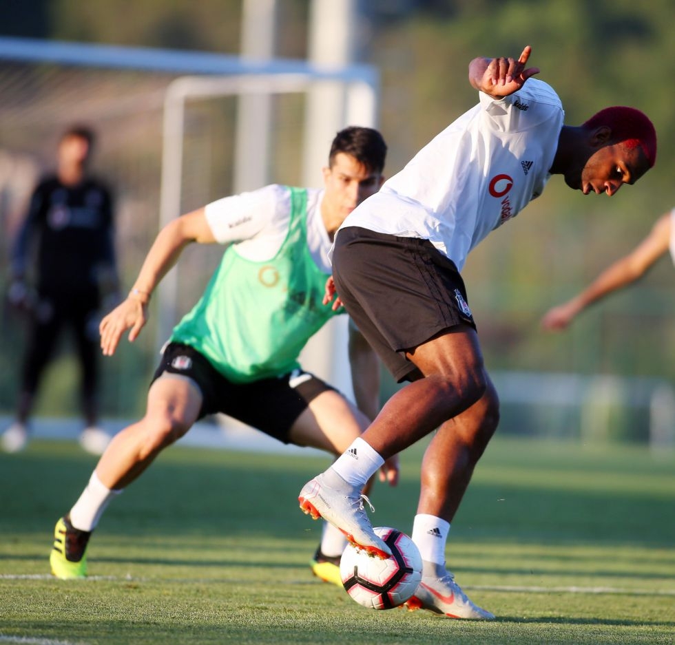 Takımda keyifler yerinde! İşte antrenmandan kareler - Görsel 15