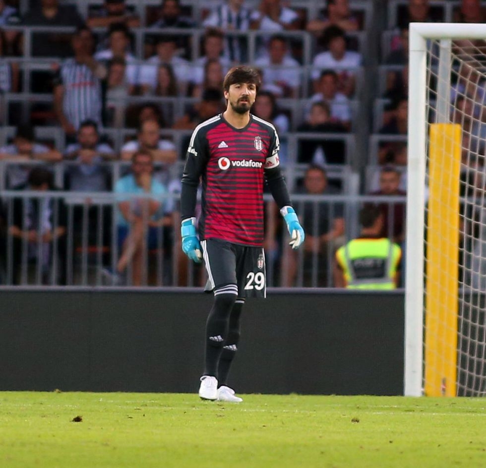 İşte LASK Linz - Beşiktaş mücadelesinin ilk yarısından kareler - Görsel 10