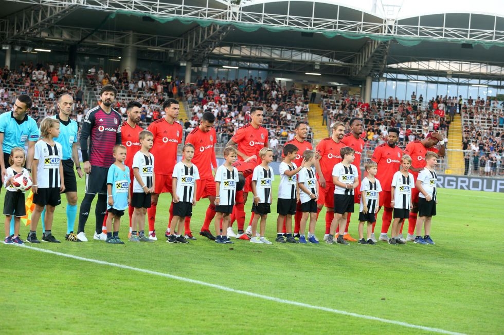 İşte LASK Linz - Beşiktaş mücadelesinin ilk yarısından kareler - Görsel 15