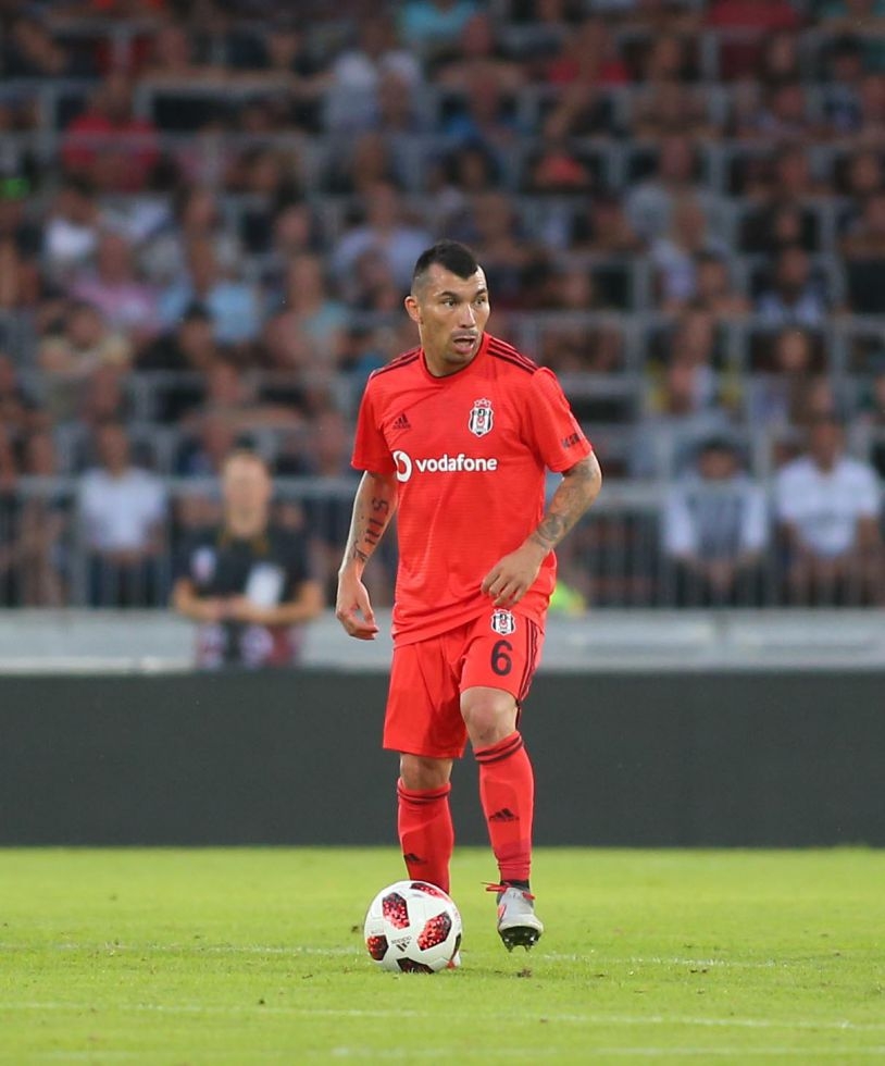 İşte LASK Linz - Beşiktaş mücadelesinin ilk yarısından kareler - Görsel 8