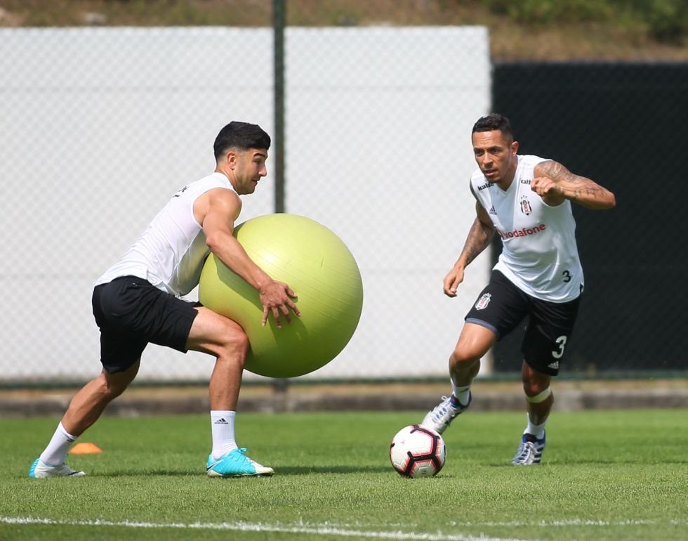 Beşiktaş antrenmanından kareler - Görsel 10