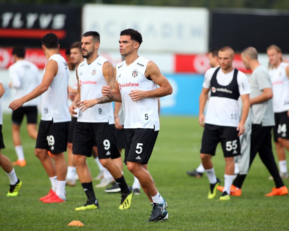 Beşiktaş antrenmanından kareler - Görsel 16