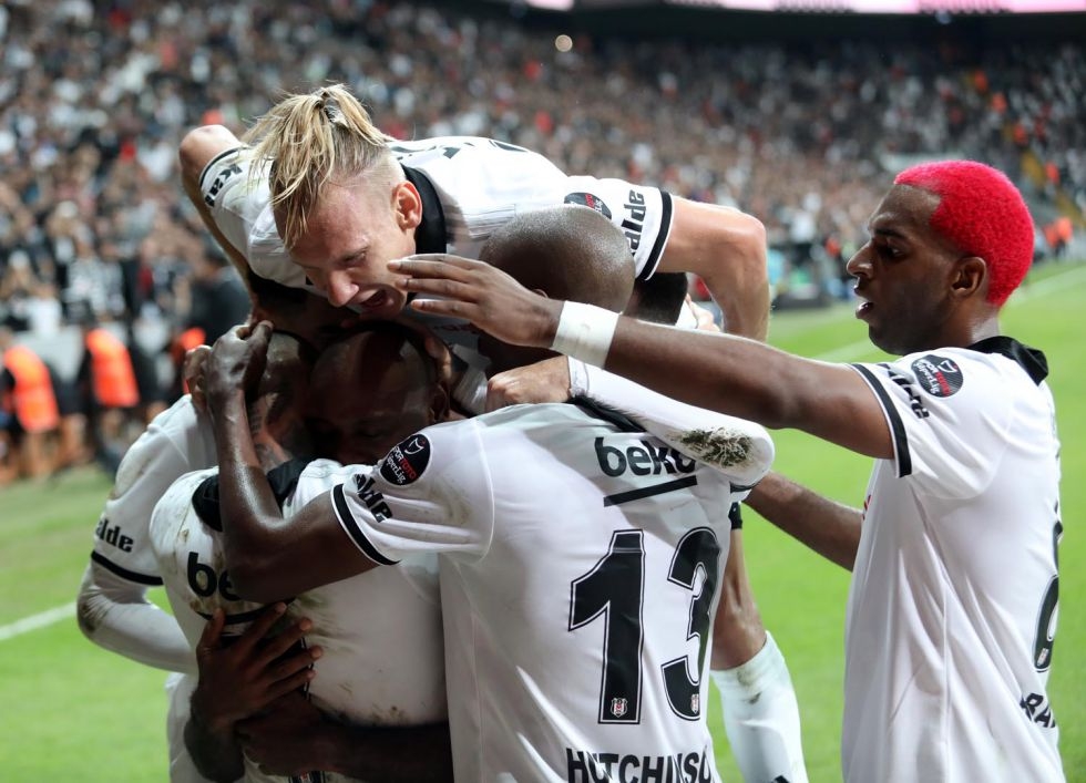 Beşiktaş - Kaysersipor maçının ilk yarısından kareler - Görsel 11