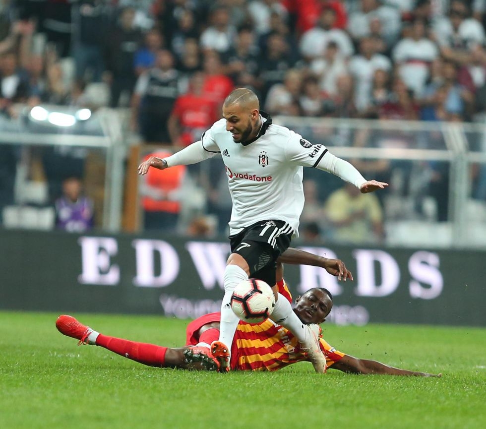 Beşiktaş - Kaysersipor maçının ilk yarısından kareler - Görsel 12