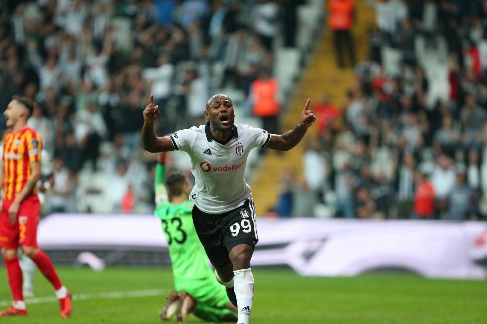 Beşiktaş - Kaysersipor maçının ilk yarısından kareler - Görsel 8