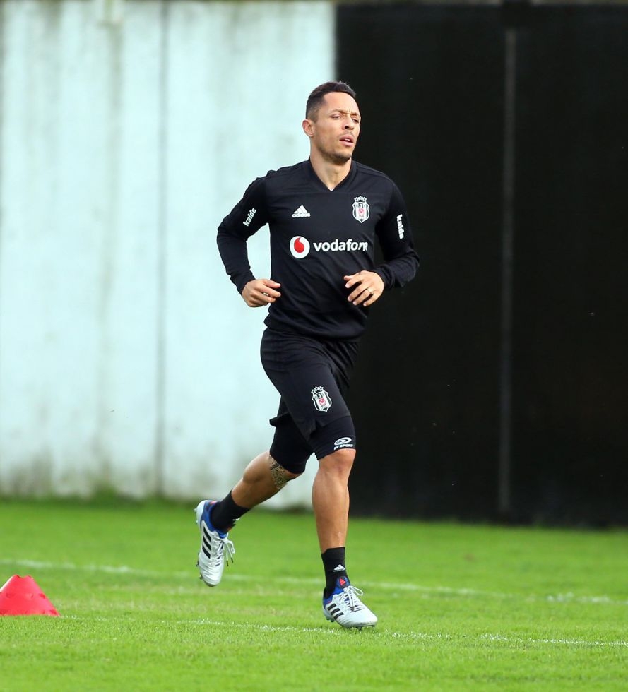 Beşiktaş antrenmanından kareler - Görsel 8