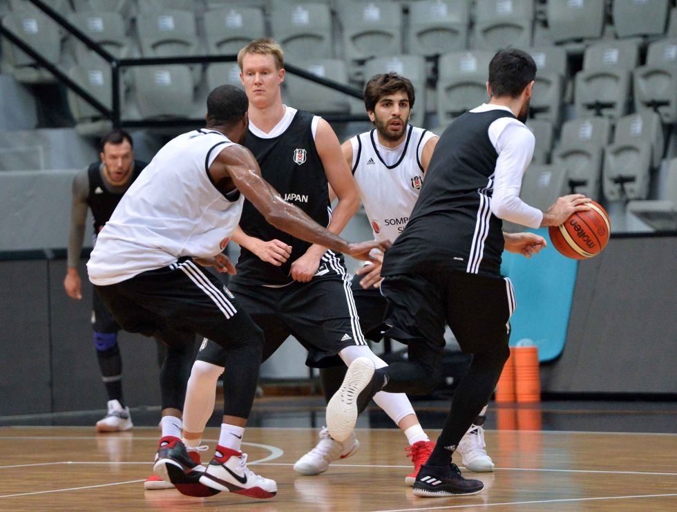 Beşiktaş Sompo Japan antrenmanından kareler - Görsel 4