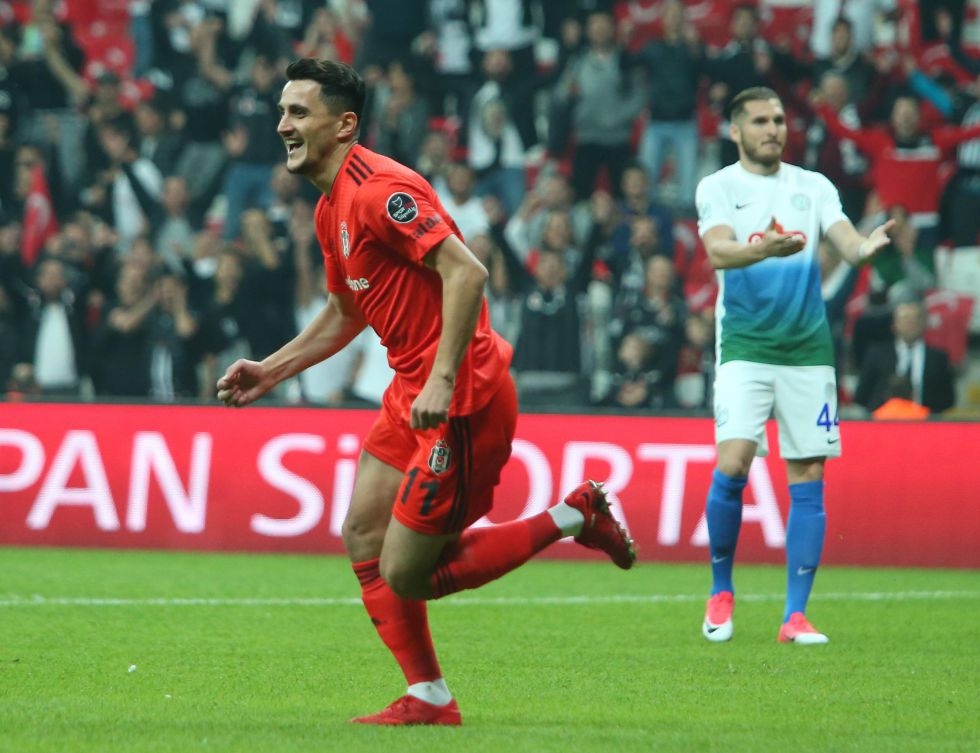 Beşiktaş - Çaykur Rizespor maçının ilk yarısından kareler - Görsel 10