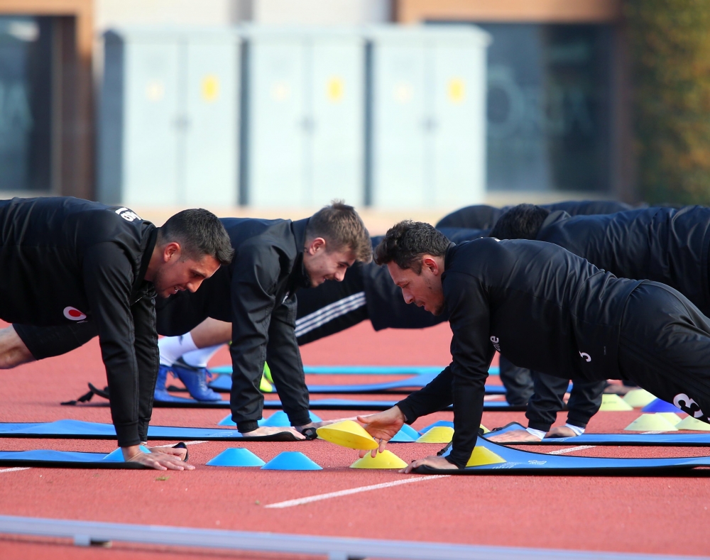 Beşiktaş'ın yeni transferi Mirin ilk antrenmana çıktı - Görsel 22