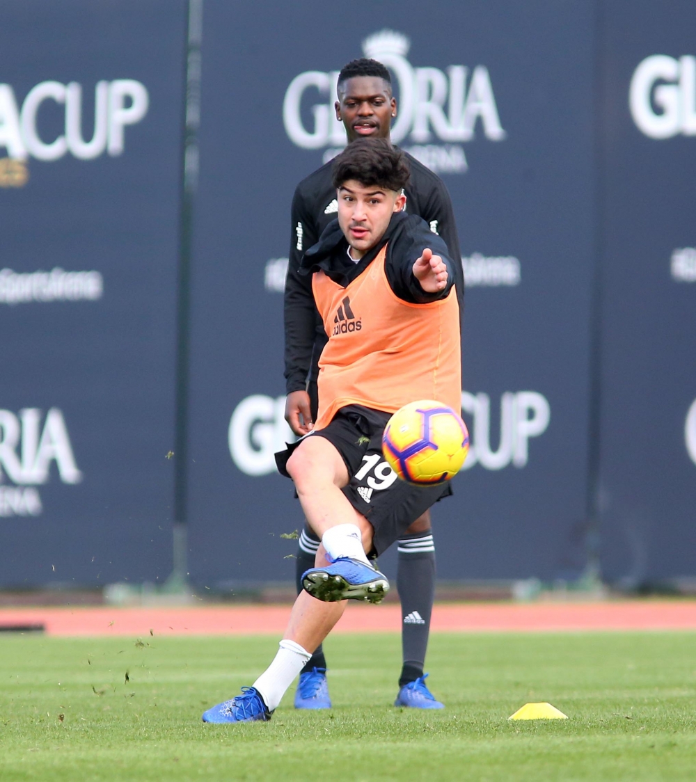 Beşiktaş'ın yeni transferi Mirin ilk antrenmana çıktı - Görsel 31