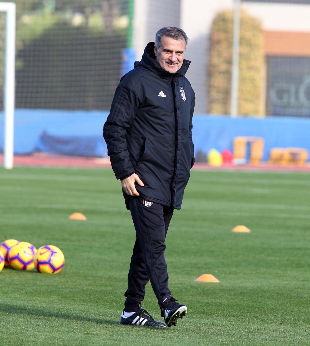 Beşiktaş'ın yeni transferi Mirin ilk antrenmana çıktı - Görsel 36