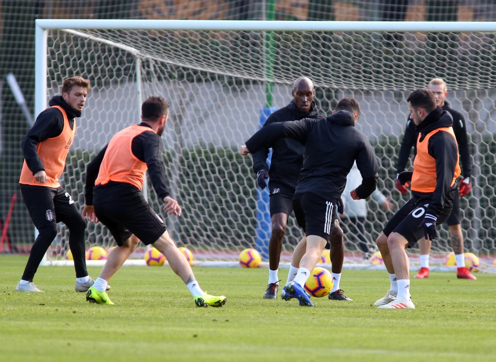 Beşiktaş'ın yeni transferi Mirin ilk antrenmana çıktı - Görsel 43