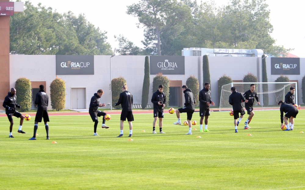 Beşiktaş'ın yeni transferi Mirin ilk antrenmana çıktı - Görsel 53