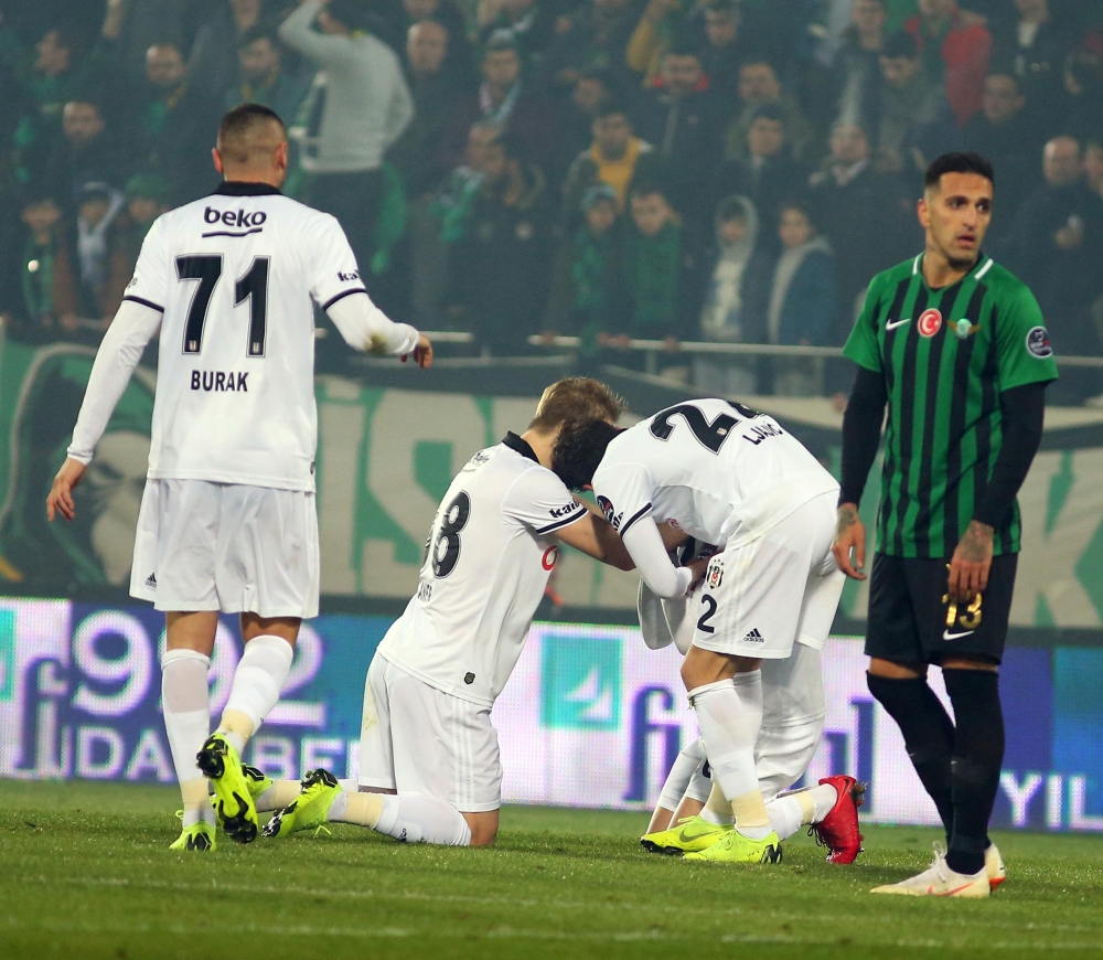 Akhisarspor - Beşiktaş maçının ilk yarısından kareler - Görsel 10