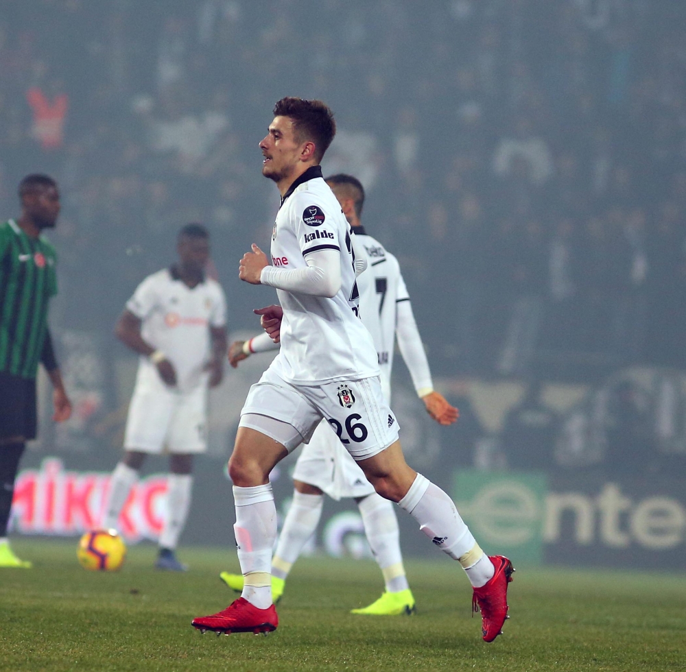 Akhisarspor - Beşiktaş maçının ilk yarısından kareler - Görsel 14