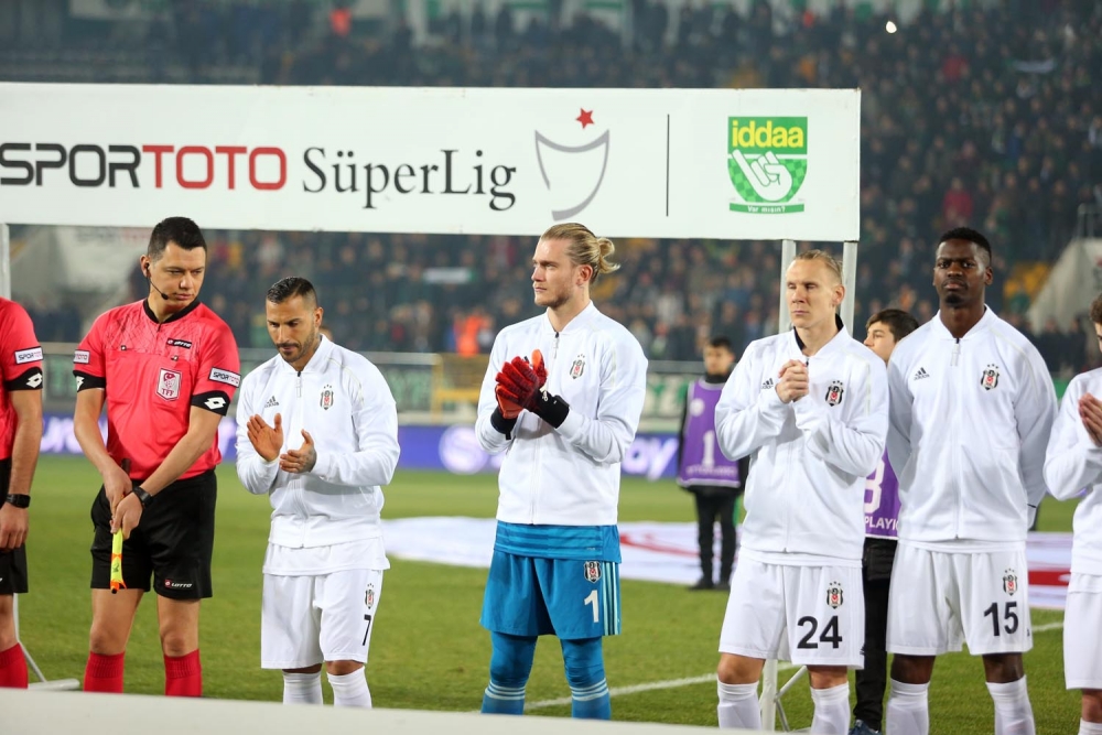 Akhisarspor - Beşiktaş maçının ilk yarısından kareler - Görsel 22