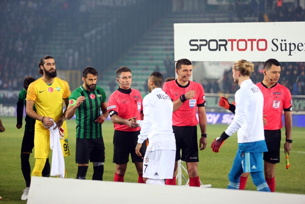 Akhisarspor - Beşiktaş maçının ilk yarısından kareler - Görsel 23