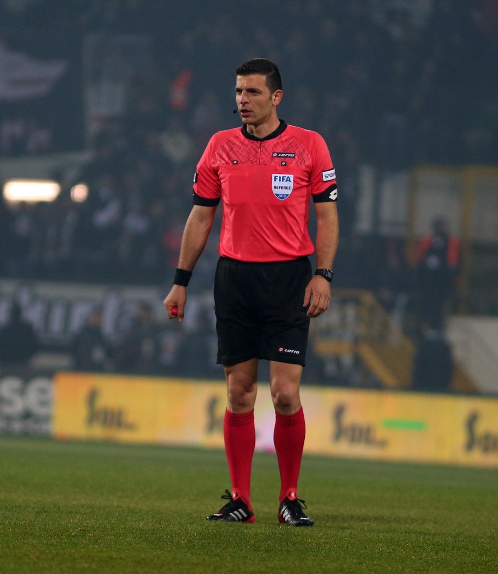 Akhisarspor - Beşiktaş maçının ilk yarısından kareler - Görsel 33