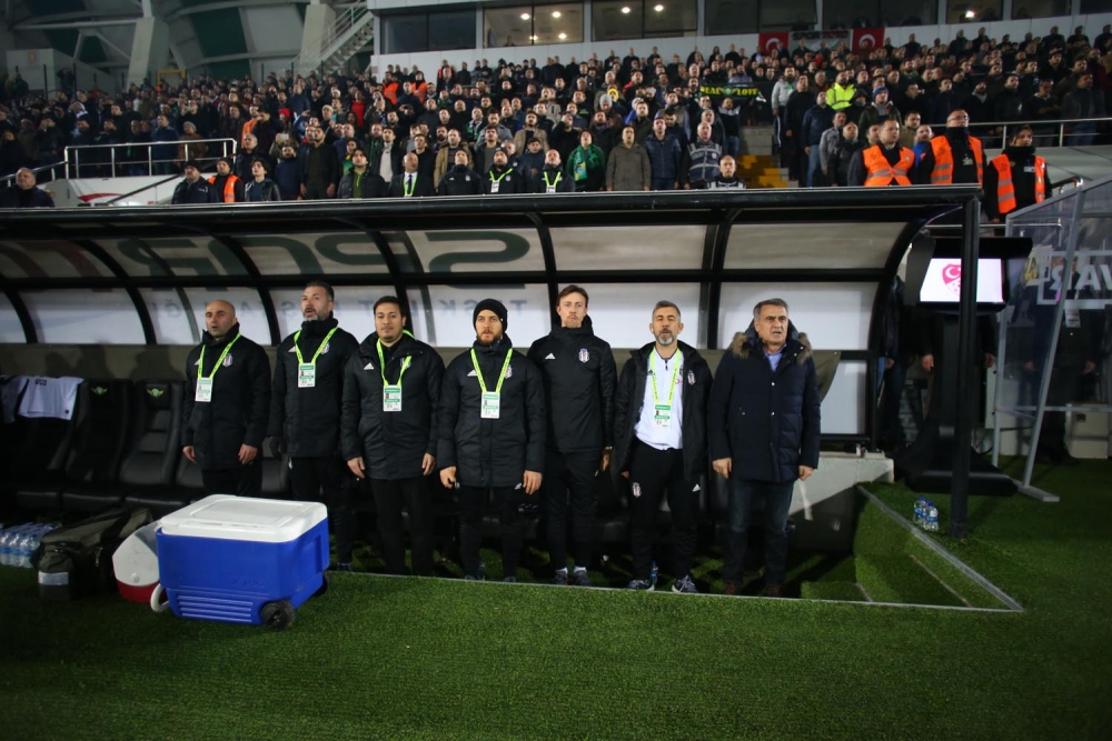 Akhisarspor - Beşiktaş maçının ilk yarısından kareler - Görsel 39