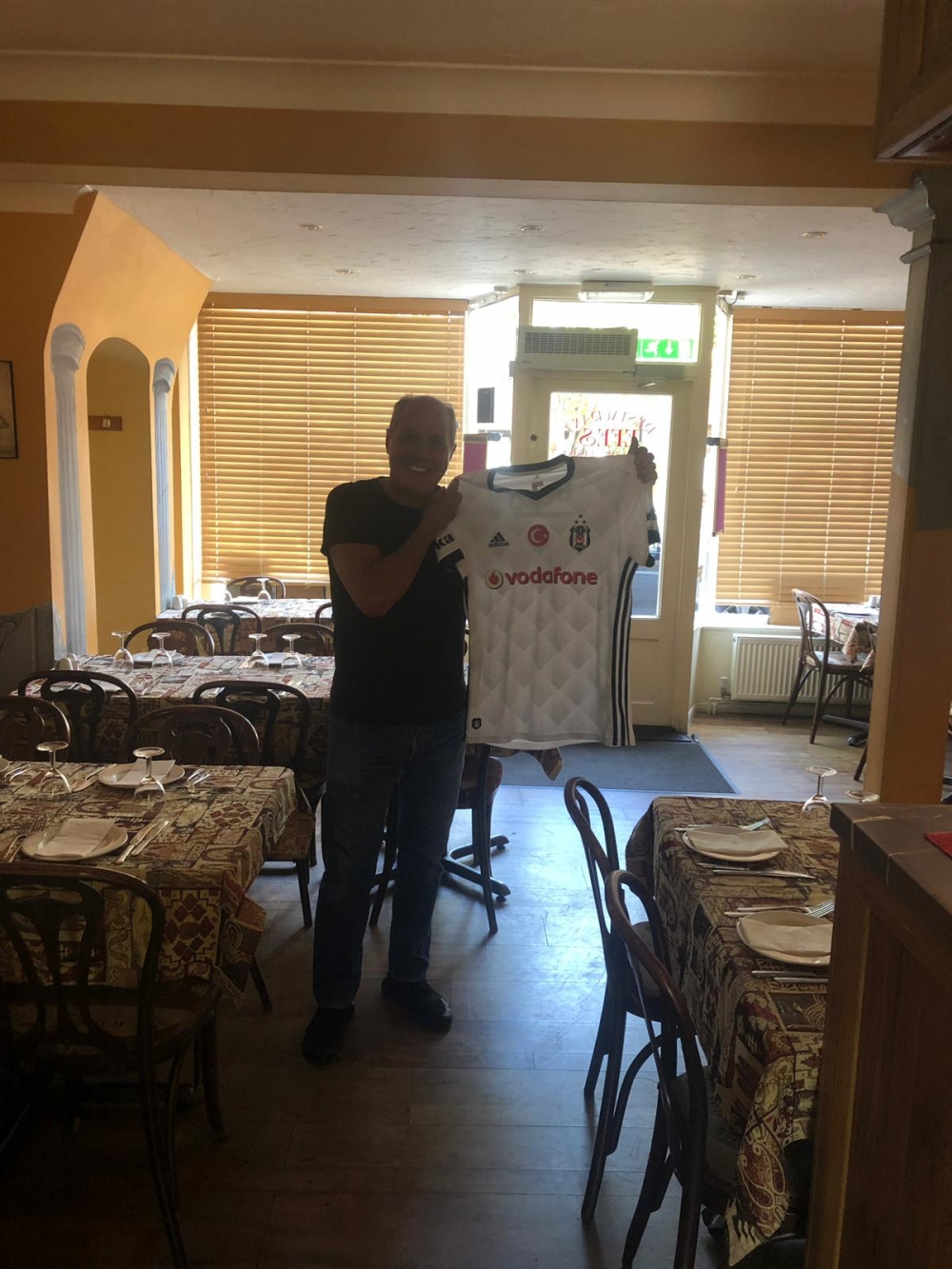 Cambridge'de bir Kartal ! - Görsel 4